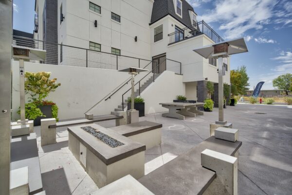 Outdoor gas fire with seating